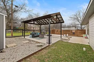 611 Elliott St, Taylor, TX 76574 - Photo 28