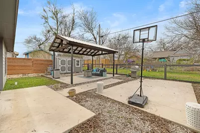 611 Elliott Street, Taylor, TX 76574 - Photo 26