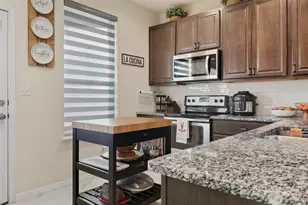 2838 High Castle Ln, San Antonio, TX 78245 - Photo 10