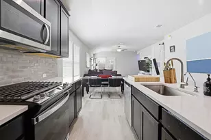 12206 Purple Prairie Ln, Buda, TX 78610 - Photo 6