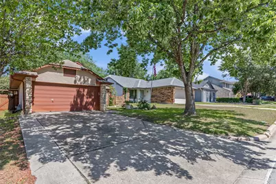 5318 Walnut Grove Drive, Austin, TX 78744 - Photo 2