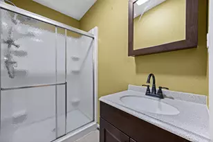 5318 Walnut Grove Dr, Austin, TX 78744 - Photo 14