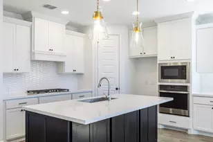 112 Ensberg Ln, Liberty Hill, TX 78642 - Photo 10