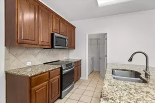 2001 Stephanne Creek Cove, Austin, TX 78744 - Photo 10