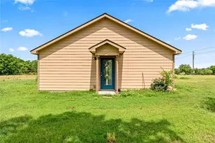 1325 Co Rd 269, Oglesby, TX 76561 - Photo 32