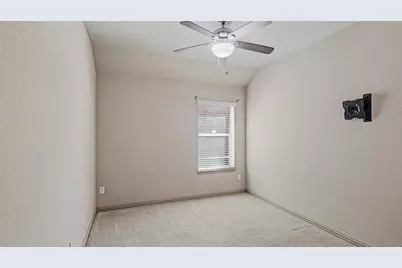 102 N Pasture Cove, Hutto, TX 78634 - Photo 24