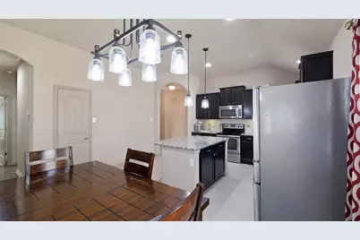 102 N Pasture Cove, Hutto, TX 78634 - Photo 14