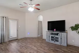 102 N Pasture Cove, Hutto, TX 78634 - Photo 8