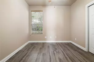 1709 Greenside Trail, Round Rock, TX 78665 - Photo 12