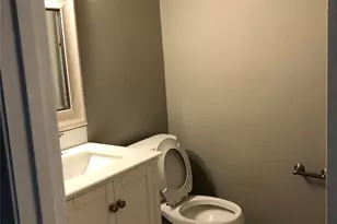 8009 Parliament Pl, Austin, TX 78759 - Photo 8