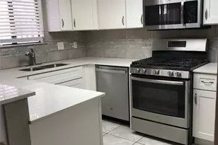 8009 Parliament Pl, Austin, TX 78759 - Photo 10