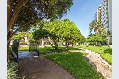 40 N Interstate Highway 35 #2B2, Austin, TX 78701 - Photo 12