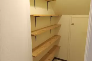 910 E Meadowmere Ln S, Austin, TX 78758 - Photo 14