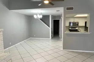 910 E Meadowmere Ln S, Austin, TX 78758 - Photo 1