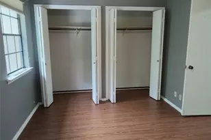 910 E Meadowmere Ln S, Austin, TX 78758 - Photo 18