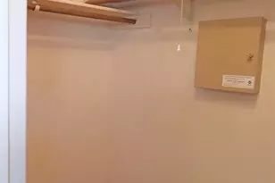 910 E Meadowmere Ln S, Austin, TX 78758 - Photo 22