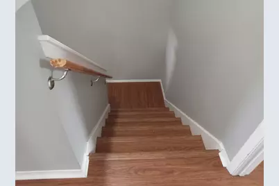 910 E Meadowmere Lane S, Austin, TX 78758 - Photo 24