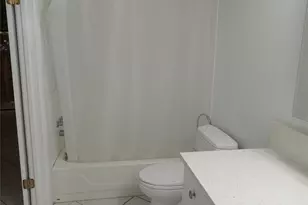 910 E Meadowmere Ln S, Austin, TX 78758 - Photo 10