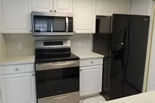 910 E Meadowmere Ln S, Austin, TX 78758 - Photo 6