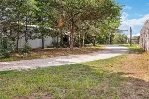 208 Old Potato Rd, Paige, TX 78659 - Photo 20