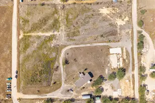 1307 Graef Rd, Kyle, TX 78640 - Photo 2