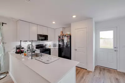 2700 Schwartz Lane, Pflugerville, TX 78660 - Photo 8