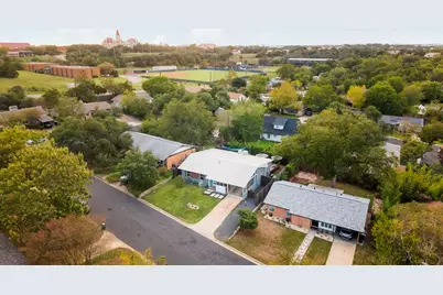 2704 Little John Lane, Austin, TX 78704 - Photo 32