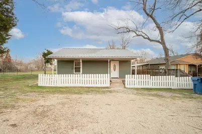 207 Harris Street, Elgin, TX 78621 - Photo 1