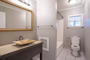 207 Harris St, Elgin, TX 78621 - Photo 8