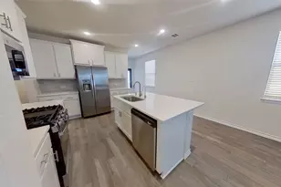 197 Nettletree Dr, Buda, TX 78610 - Photo 4