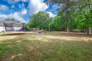 108 W Keomuku Ln, Bastrop, TX 78602 - Photo 24