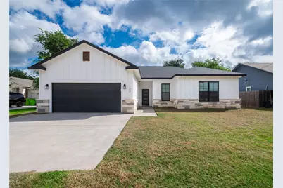 108 W Keomuku Lane, Bastrop, TX 78602 - Photo 1