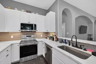 108 W Keomuku Ln, Bastrop, TX 78602 - Photo 10