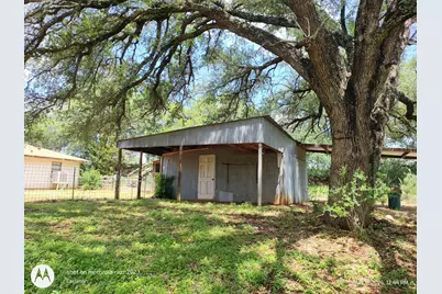 601 E Austin Avenue, Llano, TX 78643 - Photo 10