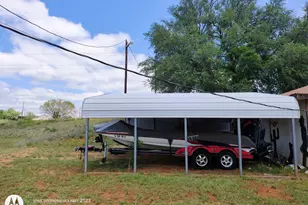 601 E Austin Ave, Llano, TX 78643 - Photo 22