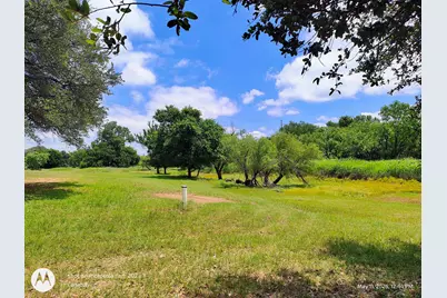 601 E Austin Avenue, Llano, TX 78643 - Photo 2