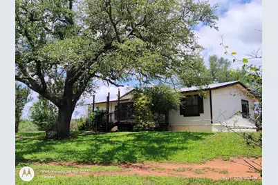 601 E Austin Avenue, Llano, TX 78643 - Photo 1