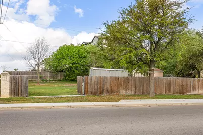 103 Little Lake Road, Hutto, TX 78634 - Photo 28