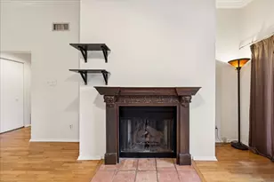 409 E 38th St, Austin, TX 78705 - Photo 4