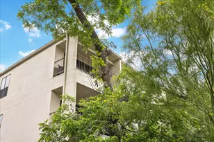 409 E 38th St, Austin, TX 78705 - Photo 30