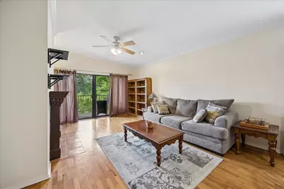 409 E 38th Street #302, Austin, TX 78705 - Photo 2