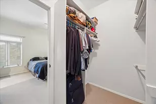 409 E 38th St, Austin, TX 78705 - Photo 18