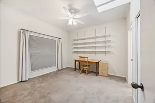 409 E 38th St, Austin, TX 78705 - Photo 22