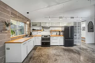 2202 Santa Rosa St, Austin, TX 78702 - Photo 14