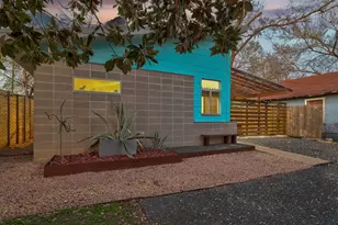 2202 Santa Rosa St, Austin, TX 78702 - Photo 2