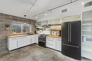 2202 Santa Rosa St, Austin, TX 78702 - Photo 12