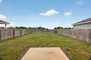 507 Redfish Ln, Hutto, TX 78634 - Photo 24