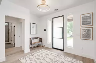 400 Krebs Ln, Austin, TX 78704 - Photo 4