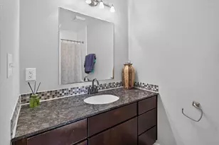 2200 Dickson Dr, Austin, TX 78704 - Photo 22