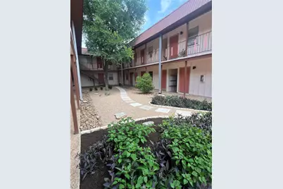 1410 W North Loop Boulevard #102, Austin, TX 78756 - Photo 6